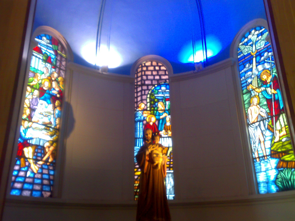 LAS VITRALES DE LA VIRGEN DE CAACUPÉ (FOTOGRAFÍAS DEL PORTALGUARANI.COM)